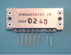 AM020331SF-2D高功率UHF波段功率放大器
